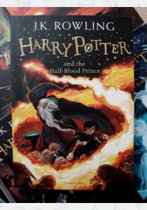 Книга Harry Potter and the Half-Blood Prince Книга Harry Potter and the Half-Blood Prince